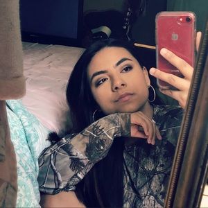 Meet your Posher, Kait